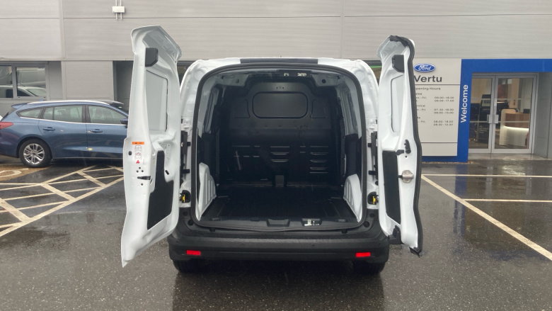 Ford Transit Courier E-Transit Courier 100kW 43kWh Limited Van Auto